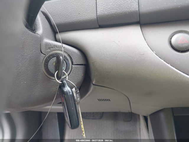 2004 Toyota Camry Le მანქანა იყიდება აუქციონზე, vin: 4T1BE32K54U834009, აუქციონის ნომერი: 45922065
