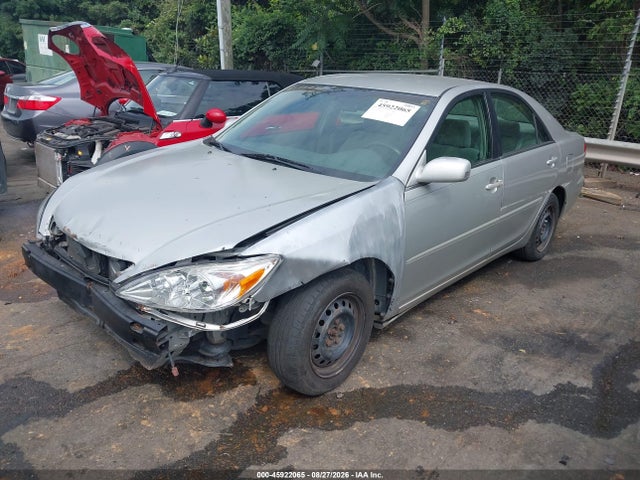 2004 Toyota Camry Le მანქანა იყიდება აუქციონზე, vin: 4T1BE32K54U834009, აუქციონის ნომერი: 45922065