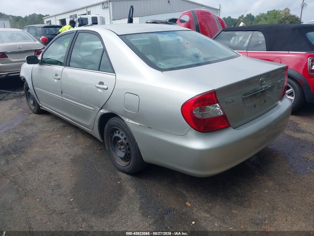 2004 Toyota Camry Le მანქანა იყიდება აუქციონზე, vin: 4T1BE32K54U834009, აუქციონის ნომერი: 45922065