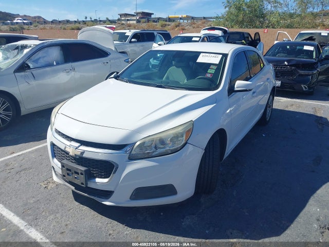 Chevrolet MALIBU 1LT 2015 1G11C5SL8FF221456 Image 2