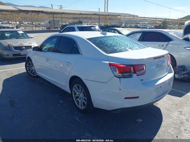 Chevrolet MALIBU 1LT 2015 1G11C5SL8FF221456 Image 3