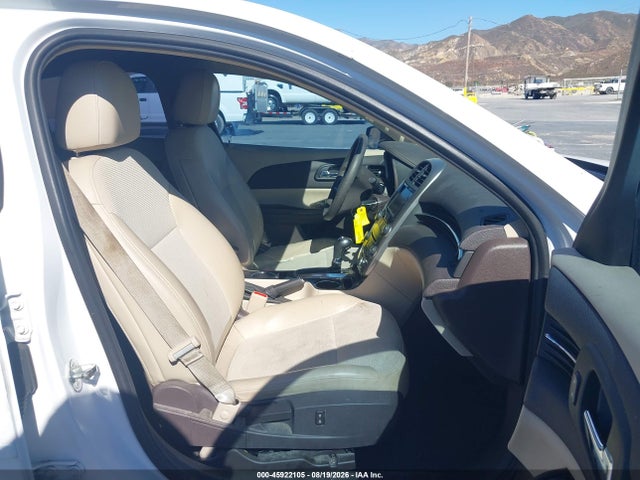 Chevrolet MALIBU 1LT 2015 1G11C5SL8FF221456 Image 5