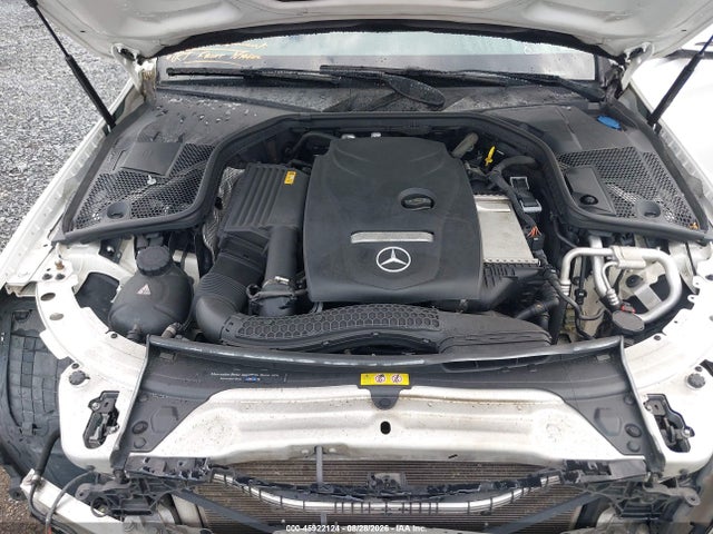 Продаж на аукціоні авто 2018 Mercedes-benz C 300 4matic, vin: 55SWF4KB1JU249794, номер лоту: 45922124
