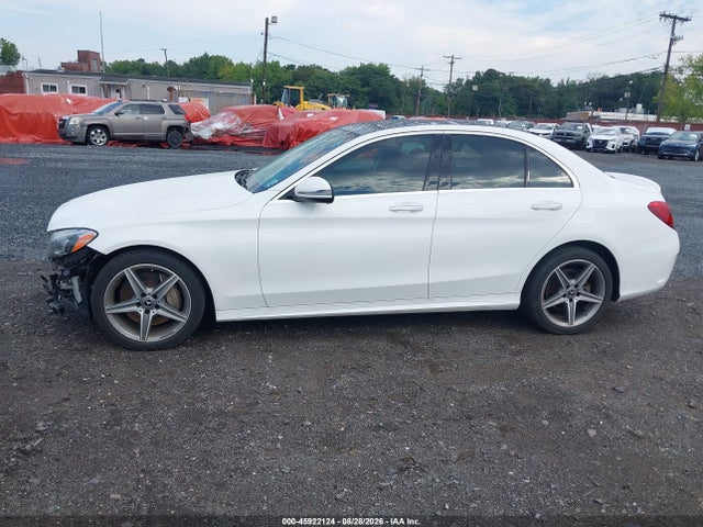 Продаж на аукціоні авто 2018 Mercedes-benz C 300 4matic, vin: 55SWF4KB1JU249794, номер лоту: 45922124