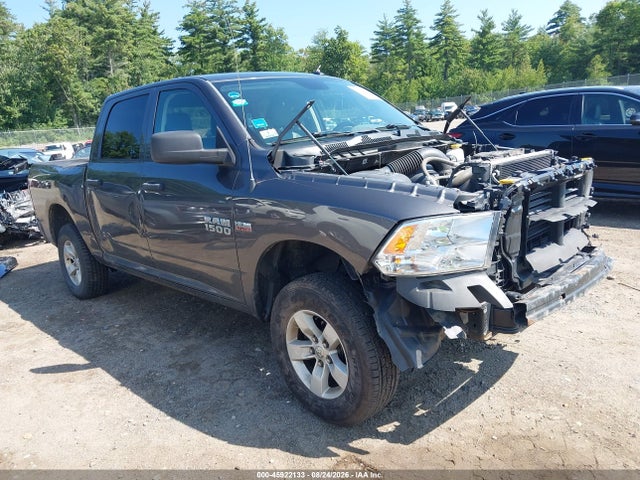 Продажа на аукционе авто 2017 Ram 1500 Express  4x4 5'7 Box, vin: 3C6RR7KT8HG627198, номер лота: 45922133