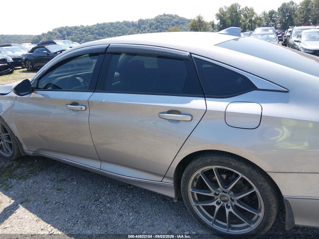 45922154 :رقم المزاد ، 1HGCV2F91JA021405 vin ، 2018 Honda Accord Touring 2.0t مزاد بيع