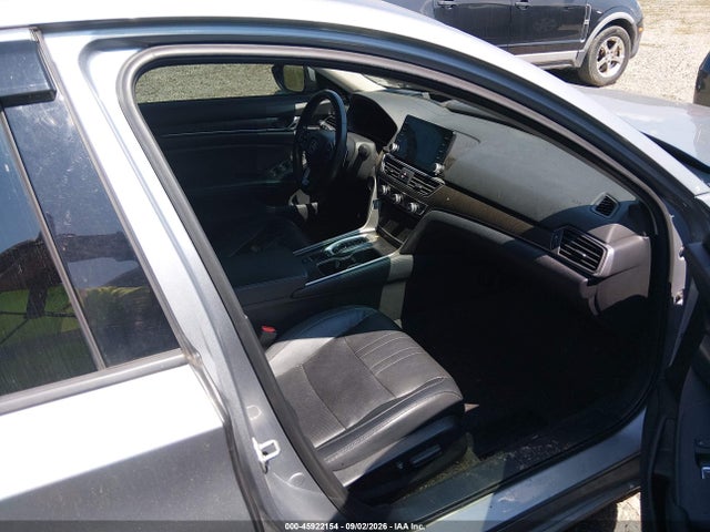 45922154 :رقم المزاد ، 1HGCV2F91JA021405 vin ، 2018 Honda Accord Touring 2.0t مزاد بيع