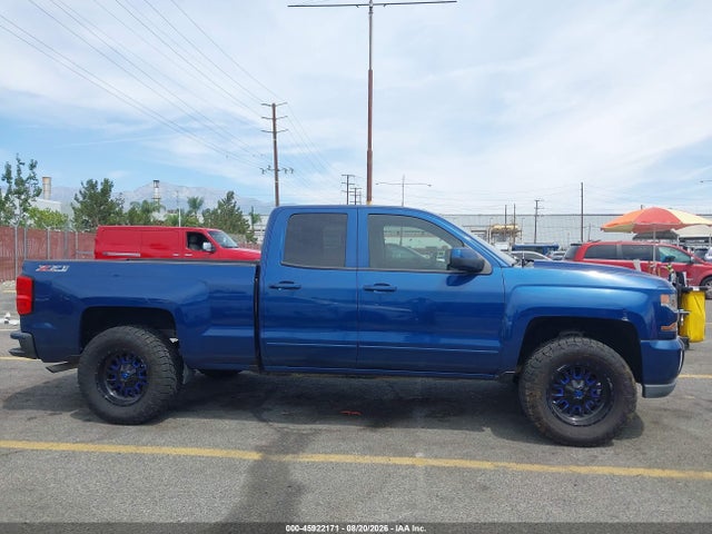 1GCVKREC6HZ371940 Chevrolet Silverado 1500 2lt