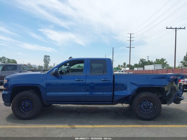 1GCVKREC6HZ371940 Chevrolet Silverado 1500 2lt