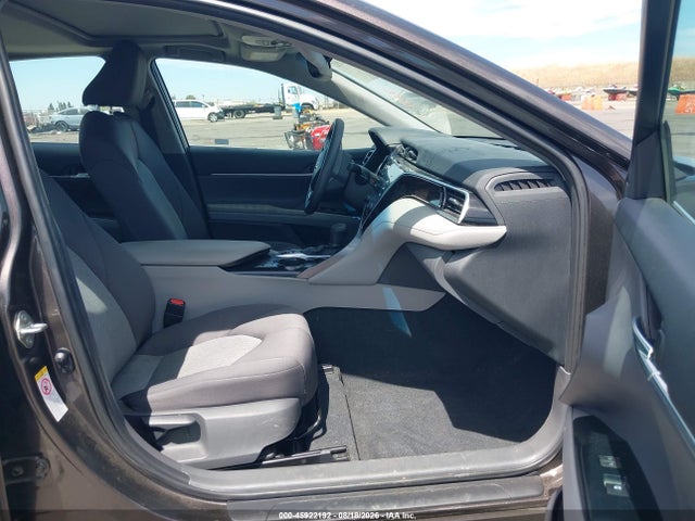 4T1B31HK5JU001503 Toyota Camry Hybrid Le
