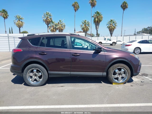 Toyota RAV4 LE 2018 2T3BFREV8JW761324 Image 13