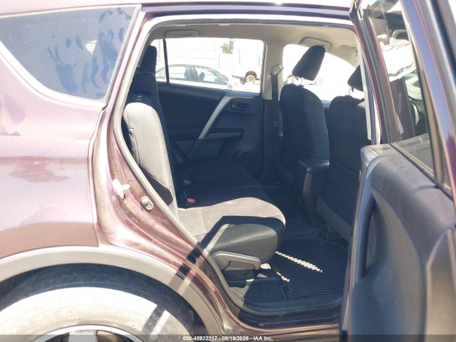 Toyota RAV4 LE 2018 2T3BFREV8JW761324 Image 8