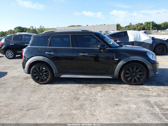 Продаж на аукціоні авто 2018 Mini Countryman Cooper, vin: WMZYS7C36J3E07755, номер лоту: 45922219