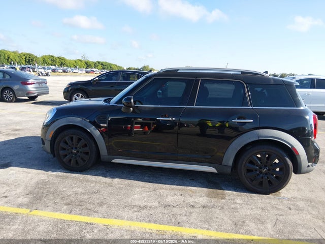 Продаж на аукціоні авто 2018 Mini Countryman Cooper, vin: WMZYS7C36J3E07755, номер лоту: 45922219