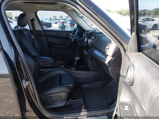 Продаж на аукціоні авто 2018 Mini Countryman Cooper, vin: WMZYS7C36J3E07755, номер лоту: 45922219