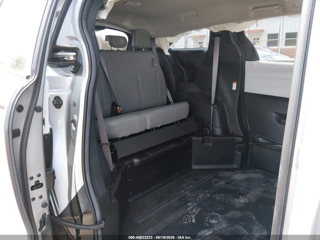 2025 Toyota Sienna Xle მანქანა იყიდება აუქციონზე, vin: 5TDJRKEC7SS225413, აუქციონის ნომერი: 45922223