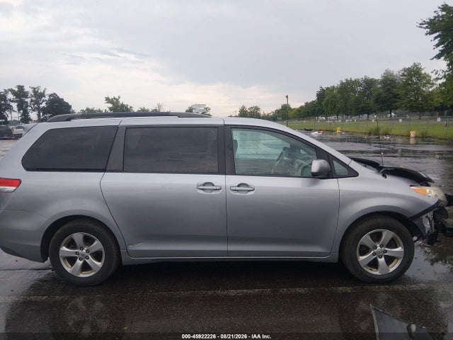 Продаж на аукціоні авто 2013 Toyota Sienna Le V6 8 Passenger, vin: 5TDKK3DC8DS386114, номер лоту: 45922226