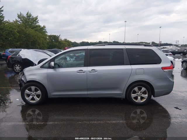 Продаж на аукціоні авто 2013 Toyota Sienna Le V6 8 Passenger, vin: 5TDKK3DC8DS386114, номер лоту: 45922226