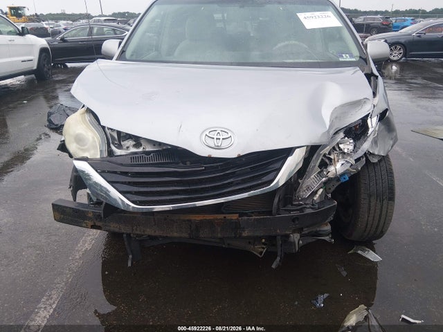 Продаж на аукціоні авто 2013 Toyota Sienna Le V6 8 Passenger, vin: 5TDKK3DC8DS386114, номер лоту: 45922226