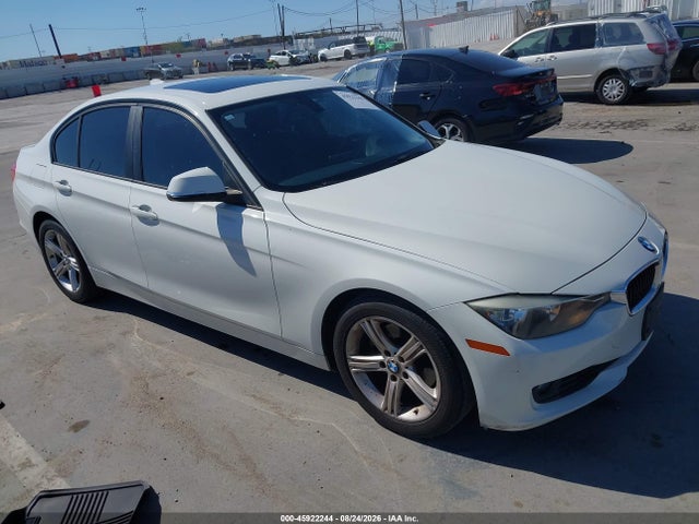 Продажа на аукционе авто 2013 Bmw 328i, vin: WBA3C1C51DF441136, номер лота: 45922244