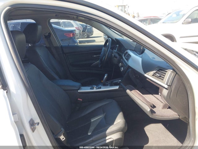 Продажа на аукционе авто 2013 Bmw 328i, vin: WBA3C1C51DF441136, номер лота: 45922244