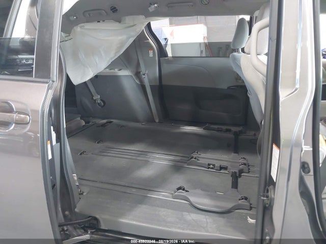 2020 Toyota Sienna Le მანქანა იყიდება აუქციონზე, vin: 5TDKZ3DC2LS046063, აუქციონის ნომერი: 45922246