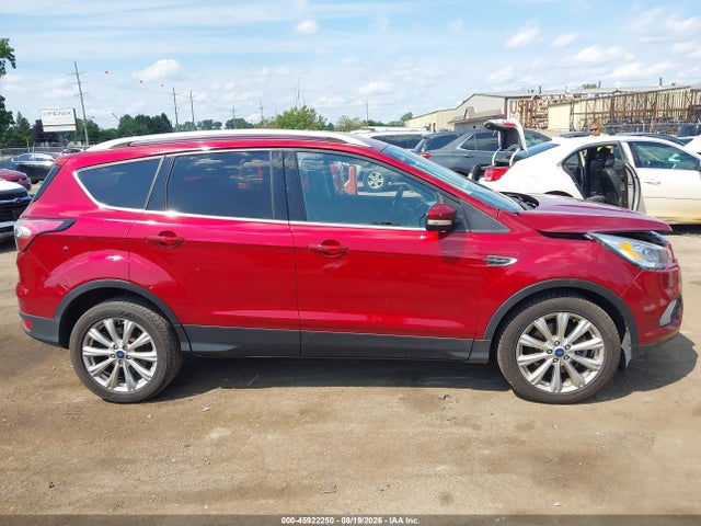 Продажа на аукционе авто 2017 Ford Escape Titanium, vin: 1FMCU0J95HUF04946, номер лота: 45922250