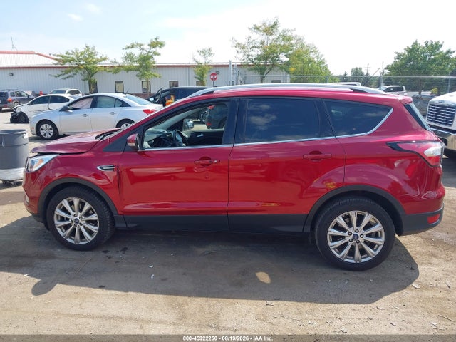 Продажа на аукционе авто 2017 Ford Escape Titanium, vin: 1FMCU0J95HUF04946, номер лота: 45922250