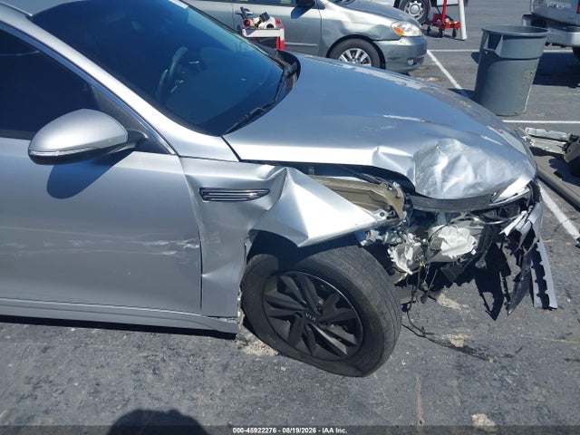 Продажа на аукционе авто 2019 Kia Optima Lx, vin: 5XXGT4L3XKG305185, номер лота: 45922276