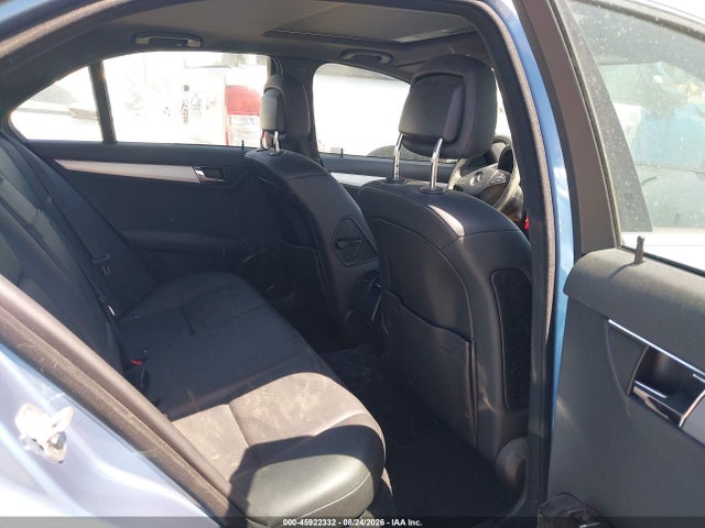 45922332 :رقم المزاد ، WDDGF5EB6AR101292 vin ، 2010 Mercedes-benz C 300 Luxury/sport مزاد بيع