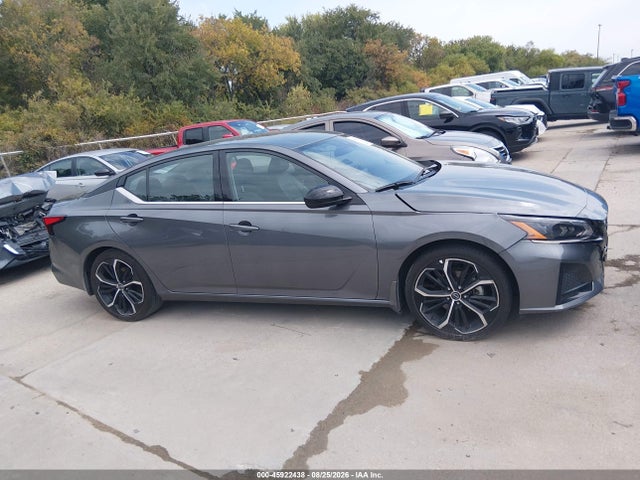 1N4BL4CV9SN355968 Nissan Altima Sr Fwd