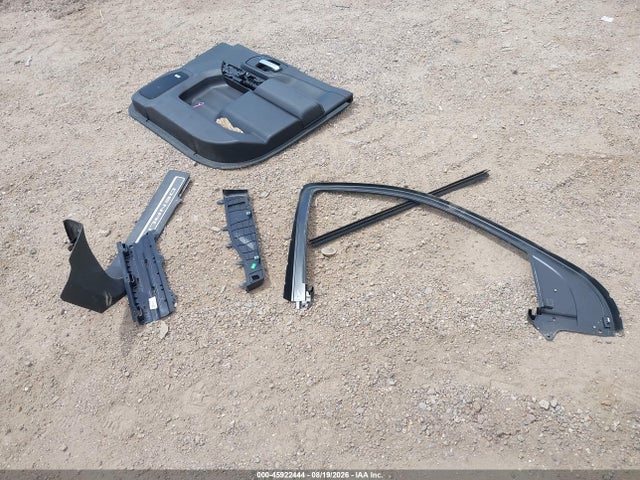 45922444 :رقم المزاد ، 1GT49REY4MF223011 vin ، 2021 Gmc Sierra 2500hd 4wd  Standard Bed Denali مزاد بيع