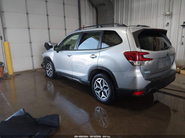 Продаж на аукціоні авто 2019 Subaru Forester Premium, vin: JF2SKAGC3KH575496, номер лоту: 45922484