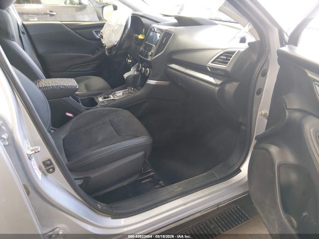 Продаж на аукціоні авто 2019 Subaru Forester Premium, vin: JF2SKAGC3KH575496, номер лоту: 45922484