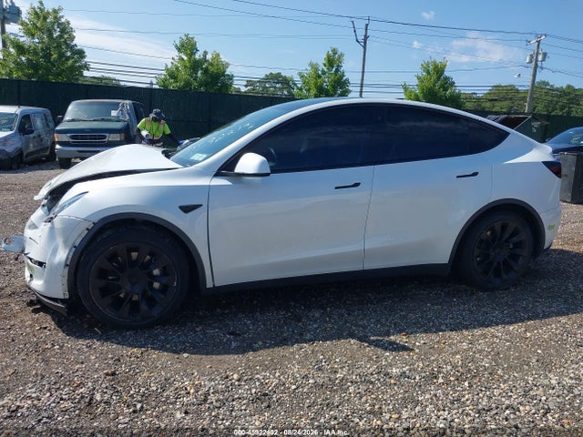 Продаж на аукціоні авто 2020 Tesla Model Y Long Range Dual Motor All-wheel Drive/performance Dual Motor All-wheel Drive, vin: 5YJYGDEF4LF002746, номер лоту: 45922492