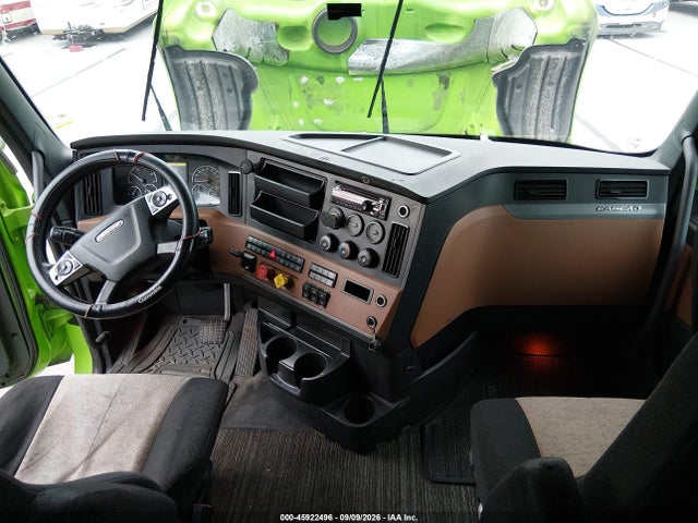 Продаж на аукціоні авто 2019 Freightliner New Cascadia 126, vin: 3AKJHHDR0KSKS2315, номер лоту: 45922496