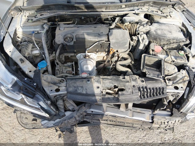 45922505 :رقم المزاد ، 1HGCR2F52HA114090 vin ، 2017 Honda Accord Sport مزاد بيع