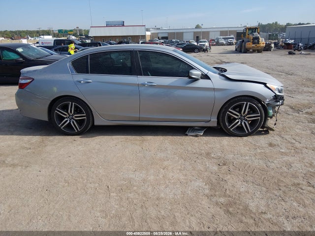 45922505 :رقم المزاد ، 1HGCR2F52HA114090 vin ، 2017 Honda Accord Sport مزاد بيع