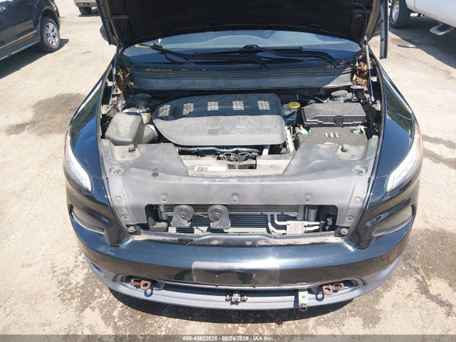 2018 Jeep Cherokee Latitude Plus 4x4 მანქანა იყიდება აუქციონზე, vin: 1C4PJMLX2JD502868, აუქციონის ნომერი: 45922525