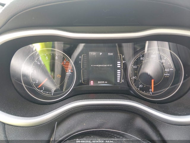 2018 Jeep Cherokee Latitude Plus 4x4 მანქანა იყიდება აუქციონზე, vin: 1C4PJMLX2JD502868, აუქციონის ნომერი: 45922525