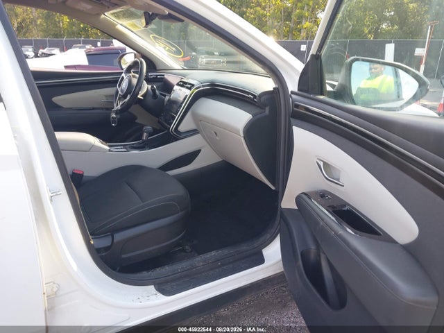Продажа на аукционе авто 2022 Hyundai Tucson Sel, vin: 5NMJF3AE2NH053143, номер лота: 45922544