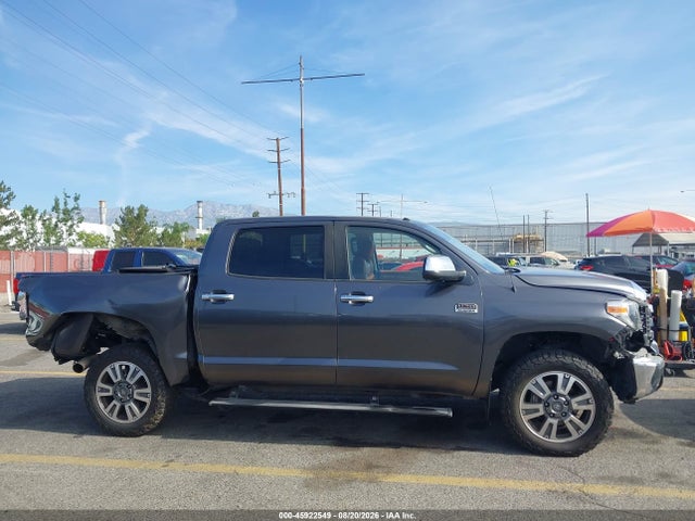 5TFAY5F17KX861941 Toyota Tundra 1794 5.7l V8