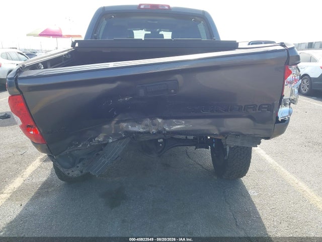 5TFAY5F17KX861941 Toyota Tundra 1794 5.7l V8