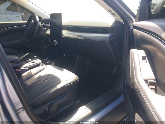 3FMTK1RM1NMA42602 Ford Mustang Mach-e Select