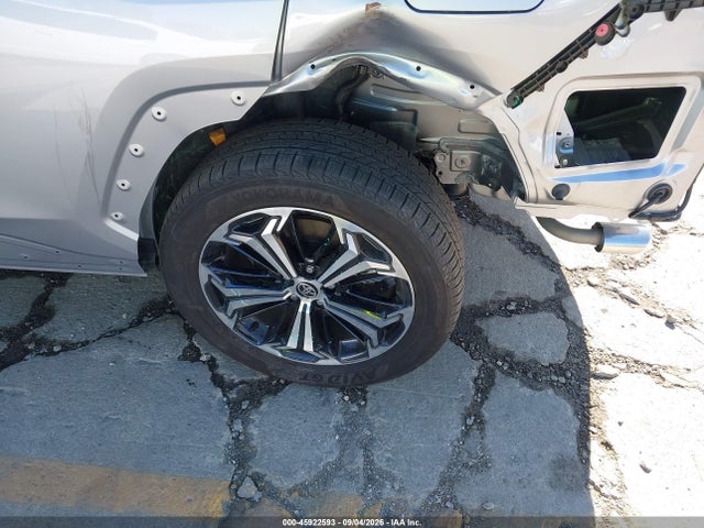 JTMEB3FV9SD268335 Toyota Rav4 Plug-in Hybrid Xse