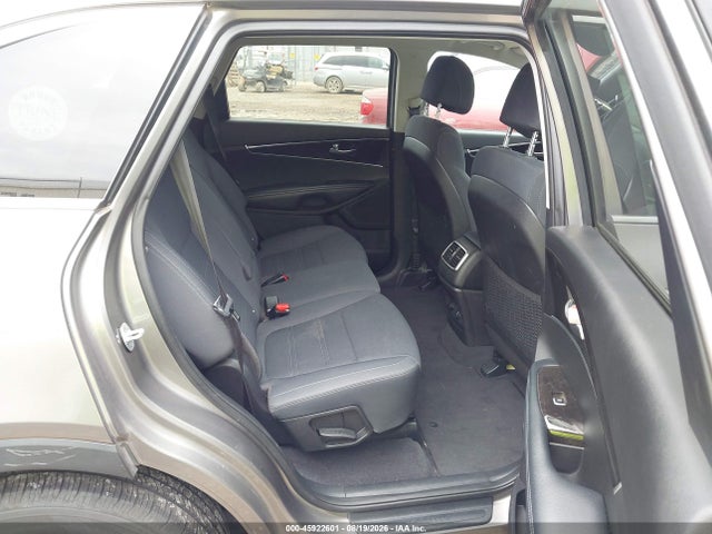 Продаж на аукціоні авто 2017 Kia Sorento 2.4l Lx, vin: 5XYPGDA3XHG332088, номер лоту: 45922601