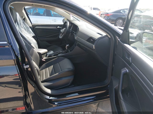 2024 Volkswagen Jetta 1.5t Se მანქანა იყიდება აუქციონზე, vin: 3VW7M7BU1RM059917, აუქციონის ნომერი: 45922610