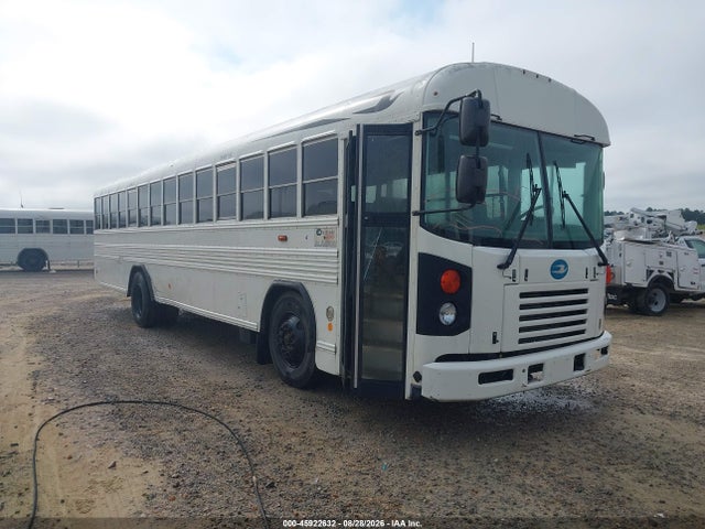 45922632 :رقم المزاد ، 1BABLCPAXFF310415 vin ، 2015 Blue Bird School Bus / Transit Bus مزاد بيع