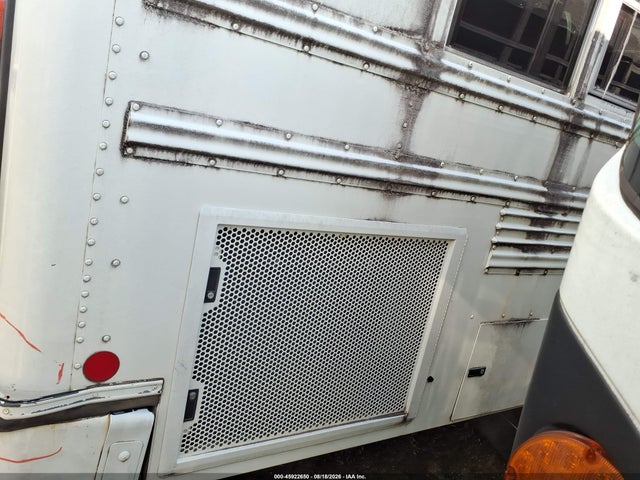 45922650 :رقم المزاد ، 1BABNBPAXFF310452 vin ، 2015 Blue Bird School Bus / Transit Bus مزاد بيع