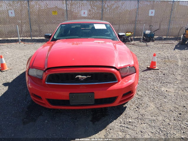 Продажа на аукционе авто 2014 Ford Mustang V6, vin: 1ZVBP8EM1E5272241, номер лота: 45922666